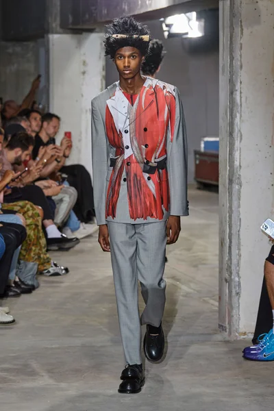 Look 29